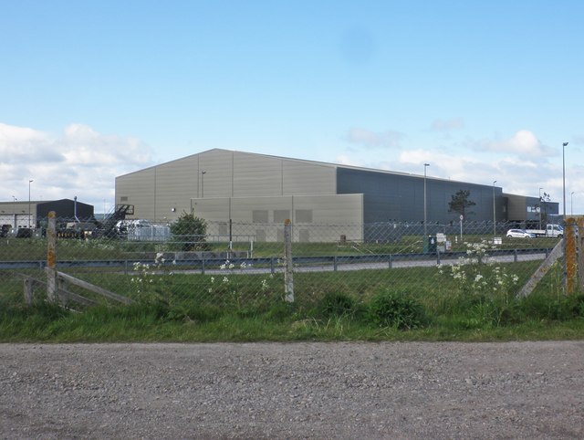 Hangar, RAF Lossiemouth © Roger Cornfoot cc-by-sa/2.0 :: Geograph ...