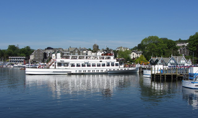MV Teal at Bowness on Windermere