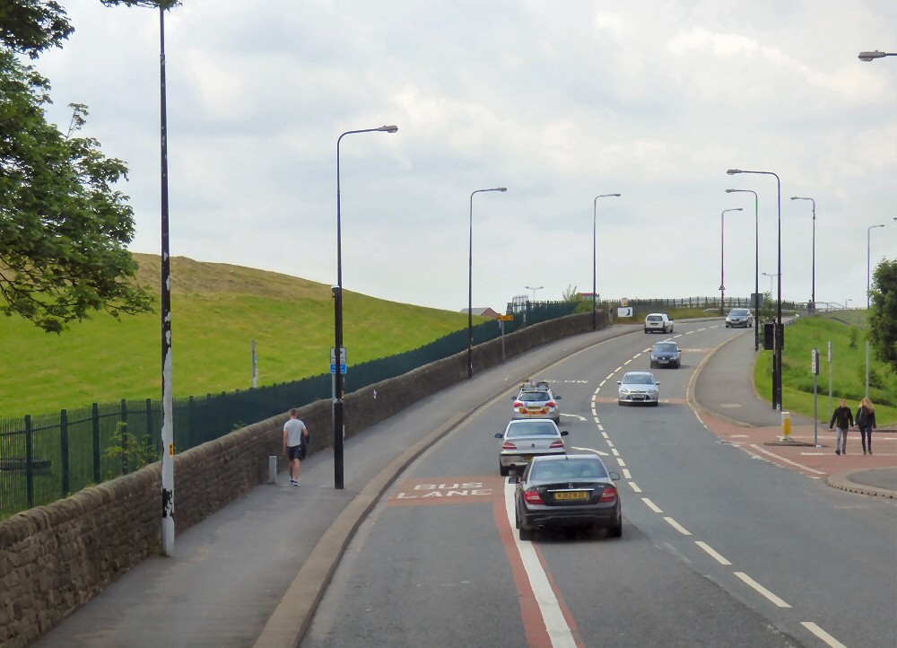 Audenshaw Road © Gerald England ccbysa/2.0 Geograph Britain and