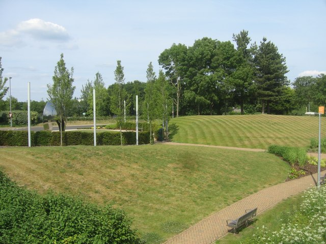 Landscape grounds - Frimley Business Park