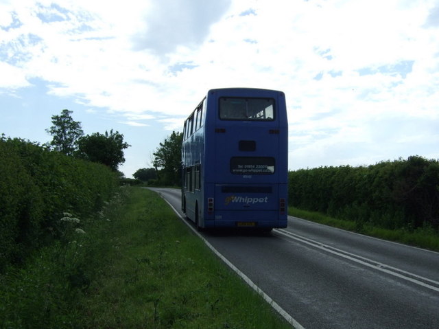 Whippet bus heading towards the Offords