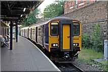 SD5805 : Northern Rail Class 150, 150220, Wigan Wallgate railway station by El Pollock