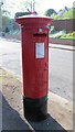 Edward VII postbox, Warren Park Road, SG14