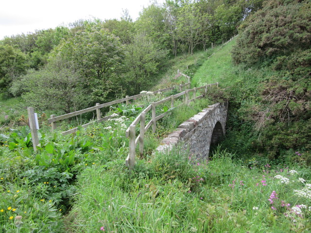 Stone bridge over Woodston Burn, near St Cyrus
