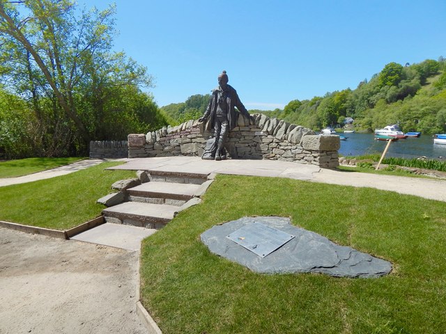 Statue of Tom Weir