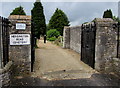 Main entrance to Hensington Road Cemetery in Woodstock