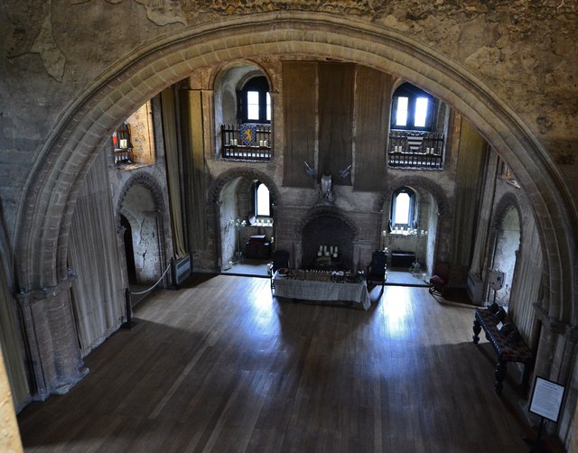 Castle Hedingham: The banqueting hall in the Norman keep