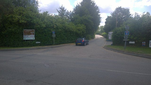 Felix Lane Junction with Fordbridge Road