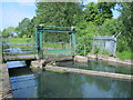 Sluice on the New River by Mylne Close, EN8 (2)