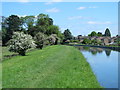 The New River and embankment west of The Oval, EN10