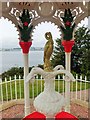 Newport-on-Tay fountain (details)