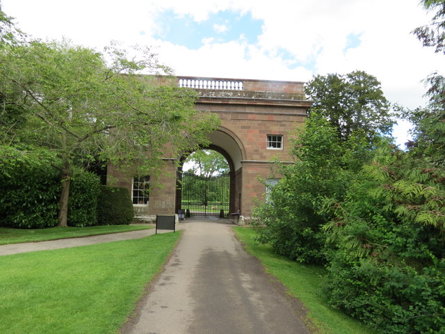 Triumphal  Arch  the  gateway  to  Berrington  Hall