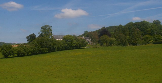 Severn valley downstream of Aberhafesp
