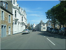 NO4900 : A917 High Street, Elie by Colin Pyle