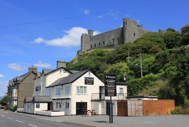 Hotel and Castle at Harlech