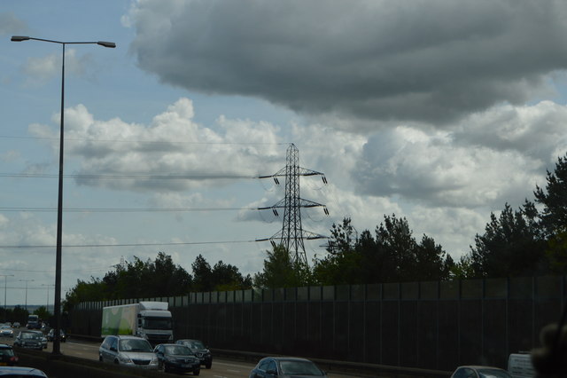 Pylon by the M25 © N Chadwick cc-by-sa/2.0 :: Geograph Britain and Ireland