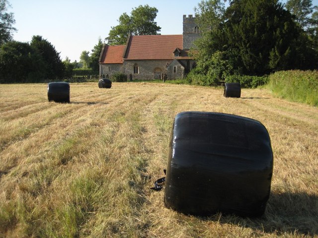 Haylage bales, Earl's Croome