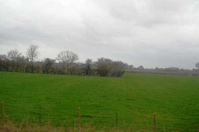 Pasture land © N Chadwick cc-by-sa/2.0 :: Geograph Britain and Ireland