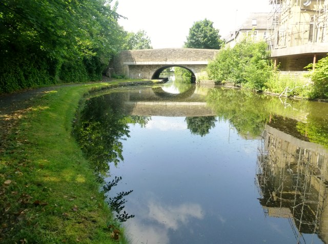 Colne Road Bridge © Rude Health cc-by-sa/2.0 :: Geograph Britain and ...