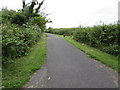 SN3907 : Wales Coast Path and National Cycle Network route 4 towards Kidwelly by Jaggery