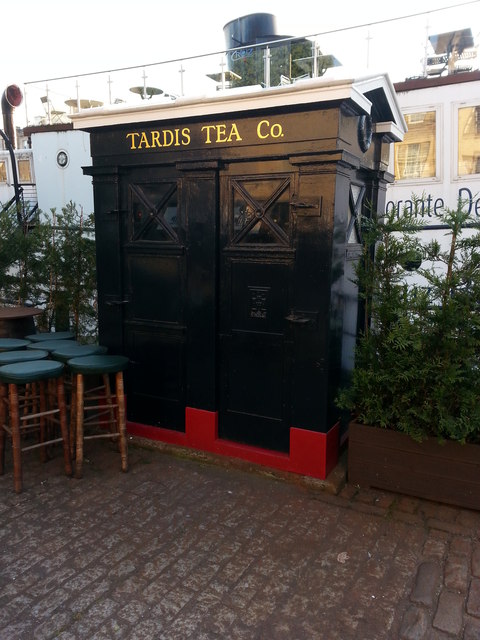 Tardis Tea on Leith Shore
