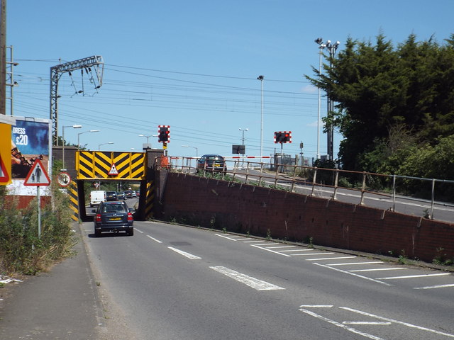 Road bridge and level crossing,... © Malc McDonald :: Geograph Britain ...