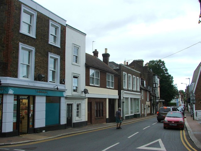 High Street, St. Peter's © Chris Whippet cc-by-sa/2.0 :: Geograph ...