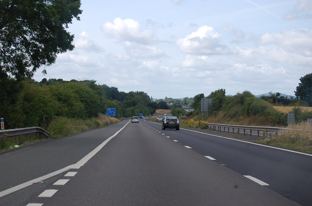 M50 west of Junction 1 © J.Hannan-Briggs cc-by-sa/2.0 :: Geograph ...