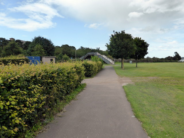 Railway Bridge to Magdalen Green