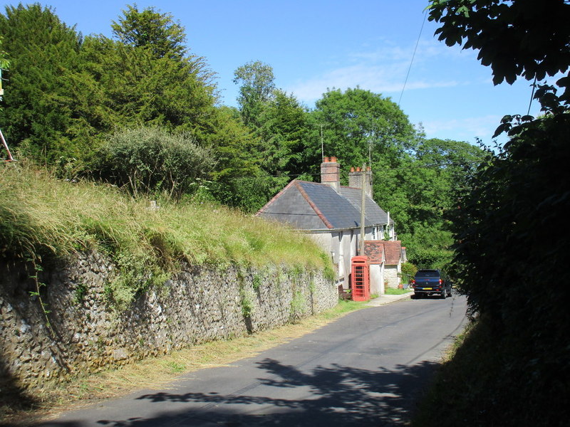 Compton Valence © Jonathan Thacker cc-by-sa/2.0 :: Geograph Britain and ...