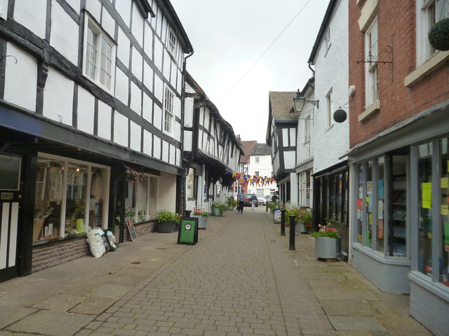 Leominster: School Lane © Dr Neil Clifton cc-by-sa/2.0 :: Geograph