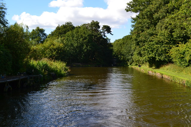 Canal and winding hole south of... © David Martin :: Geograph Britain ...