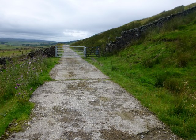 A Gate On Hornby Road © Rude Health cc-by-sa/2.0 :: Geograph Britain ...