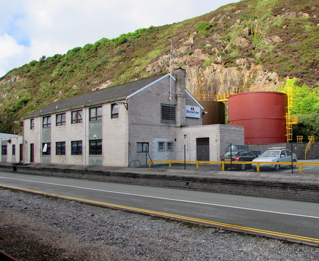 stena-line-freight-building-fishguard-jaggery-geograph-britain