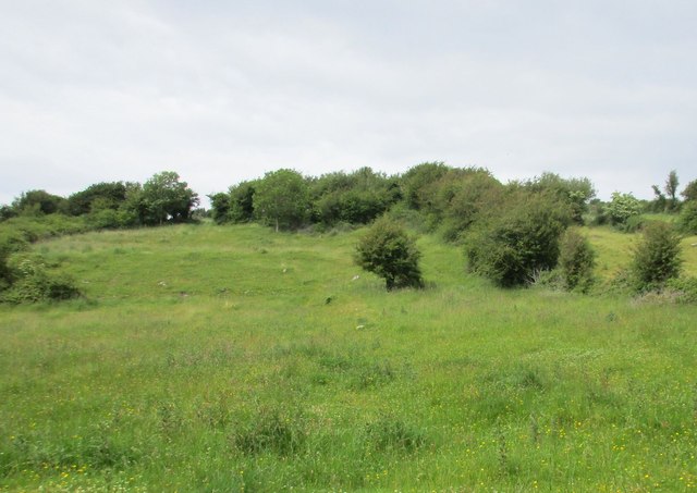 Fields above Corcomroe Abbey © Jonathan Thacker :: Geograph Ireland