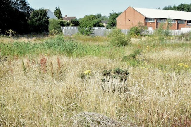Vacant site, Comber Road, Dundonald - August 2015 (1)