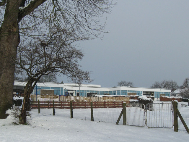 Goldfield Infants School, Tring, in the snow