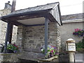 Bus shelter in Taddington