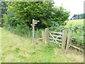 TQ0719 : Gate and signpost on footpath near Redfold Farm by Shazz