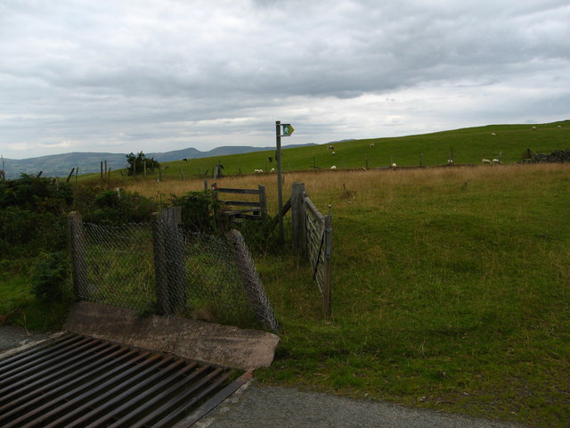 Cattle grid, stile and footpath sign