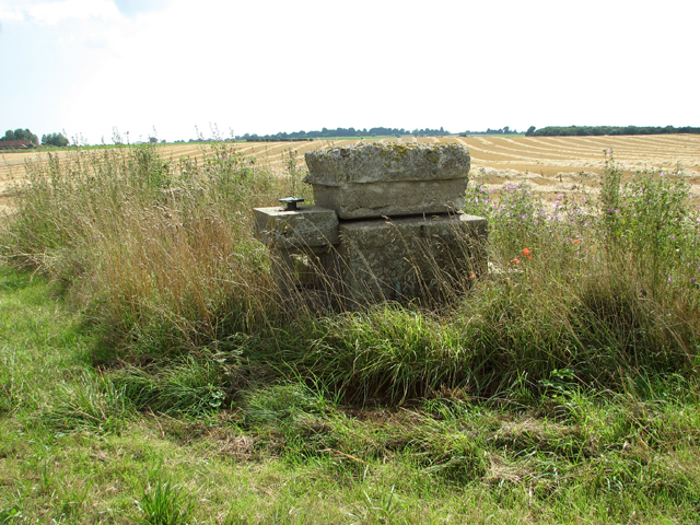 ROC Post In Field South Of Church Road,... © Evelyn Simak Cc-by-sa/2.0 ...