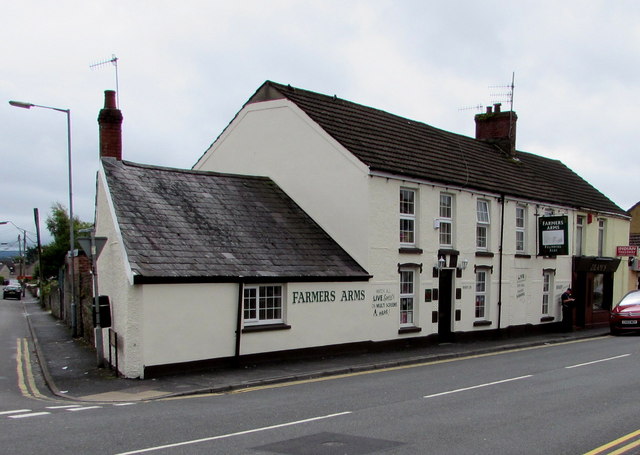 Farmers Arms, Llangennech © Jaggery cc-by-sa/2.0 :: Geograph Britain ...