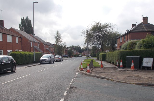 Stanks Drive - viewed from Stanks Rise © Betty Longbottom :: Geograph ...