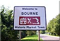 TF1019 : New town welcome sign at Bourne, Lincolnshire by Rex Needle