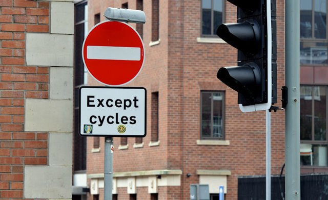 "No entry" sign, Joy Street, Belfast (August 2015)