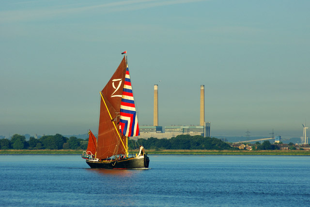 'Lady Daphne' before start of 2015 Thames Barge Match
