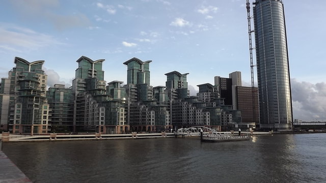 St George Wharf and Tower