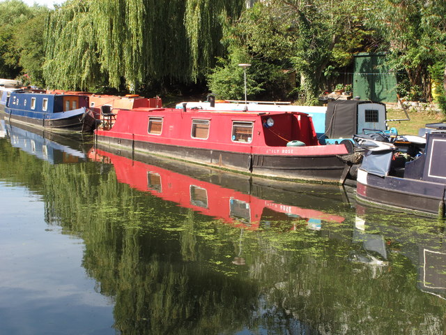 Emily Rose, narrowboat on Paddington Branch canal