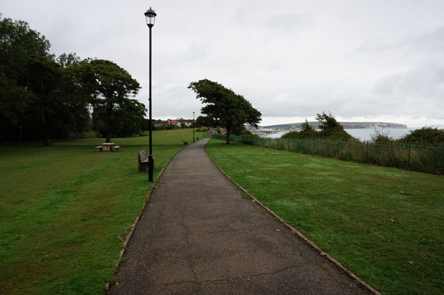 The coastal path towards Sandown