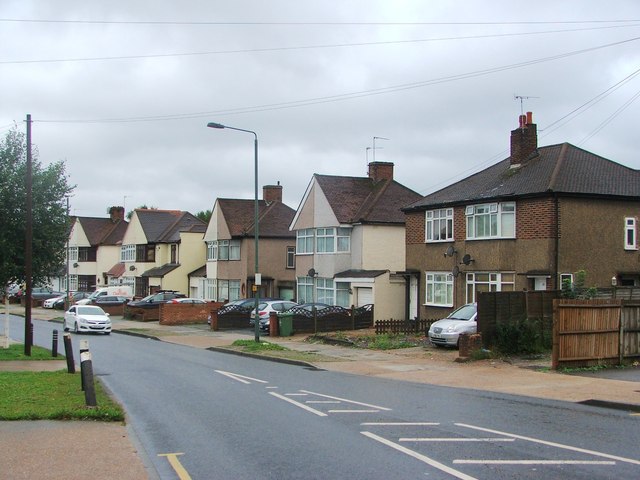 Penhill Road Bexley Chris Whippet cc by sa 2.0 Geograph